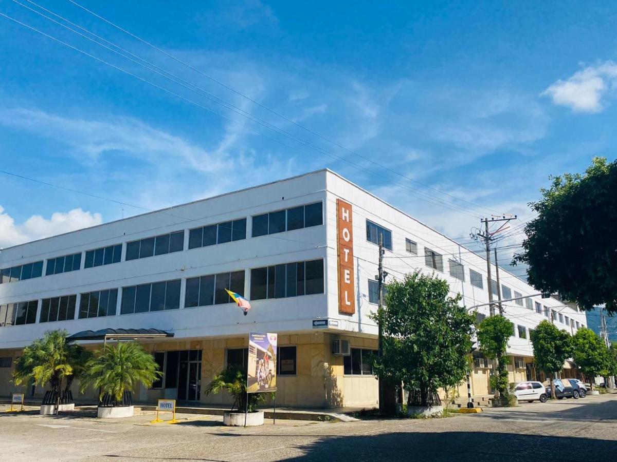 Hotel Mall Santana Del Rio La Dorada Dış mekan fotoğraf